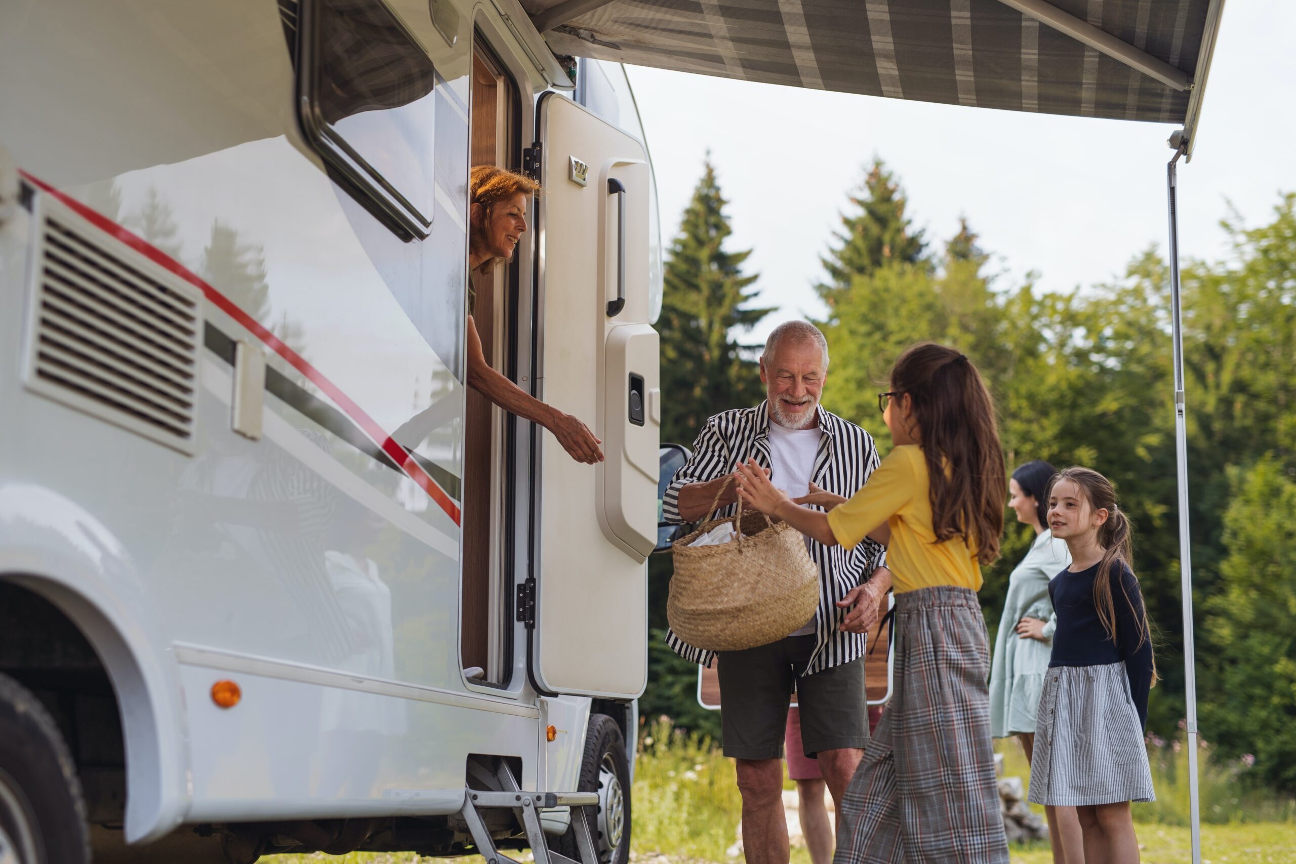 How RVshare Works: Everything To Know About Renting An RV